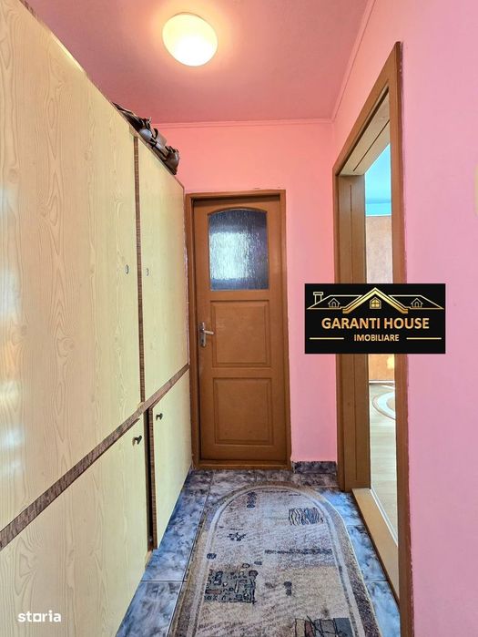 Victoriei, apartament cu 2 camere, etaj 3, garaj, 79 500€ negociabil