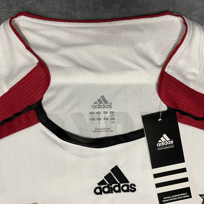 Adidas AC Milan Kaká #22 – White – Size L