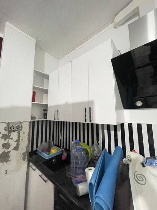 Навесные кухонные шкафы