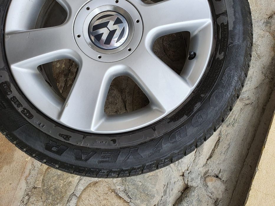 Vand jante cu cauciucuri(golf,passat,touran,skoda)