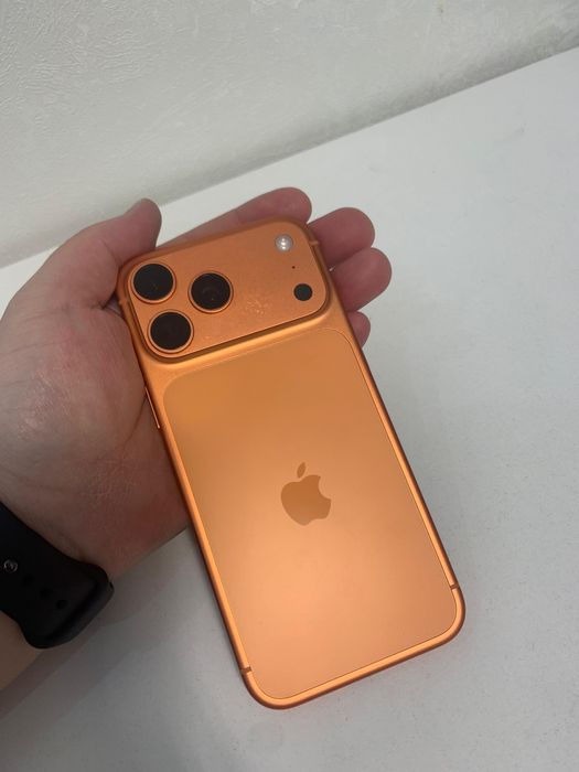 Продам Iphone 17 pro max 256 gb