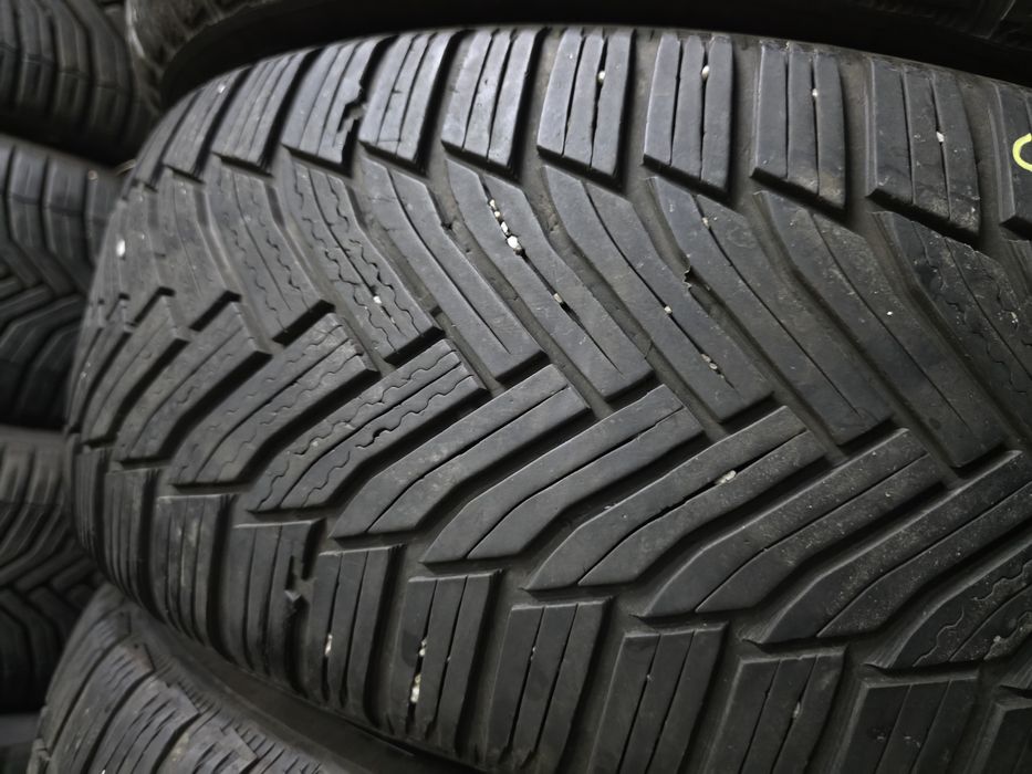4бр Зимни гуми 215 60 16 - Michelin