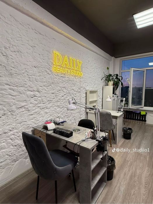 Сдается Маникюрный стол