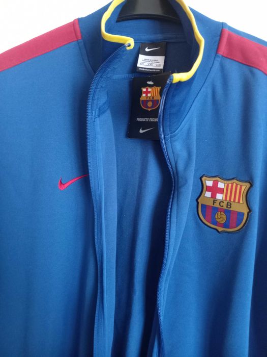 Продаётся спортивная куртка