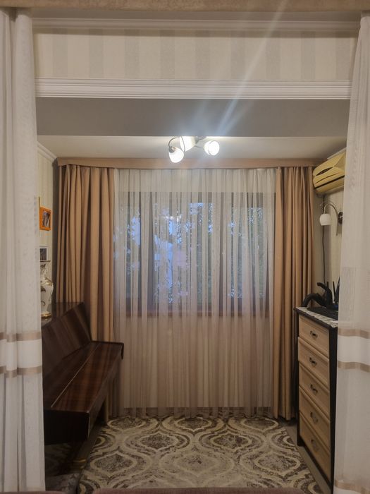 Продаётся 3х комнатная квартира возле метро БИЙ.