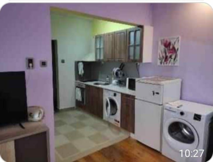 Дава се под наем Двустаен апартамент в София, Център - 50 кв.м за 484.5 € - Снимка #2