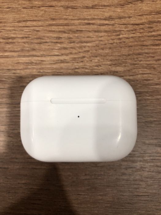 AirPods Pro 2.
