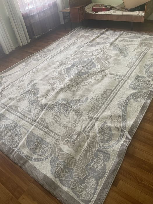 Ковер в отличном состоянии