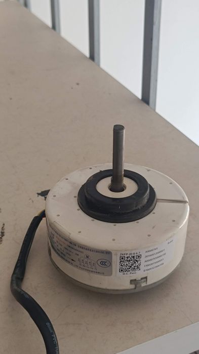 Мотор  WZDK20-38G(ZKFP-20-8-6) DC280V 20W Carrier