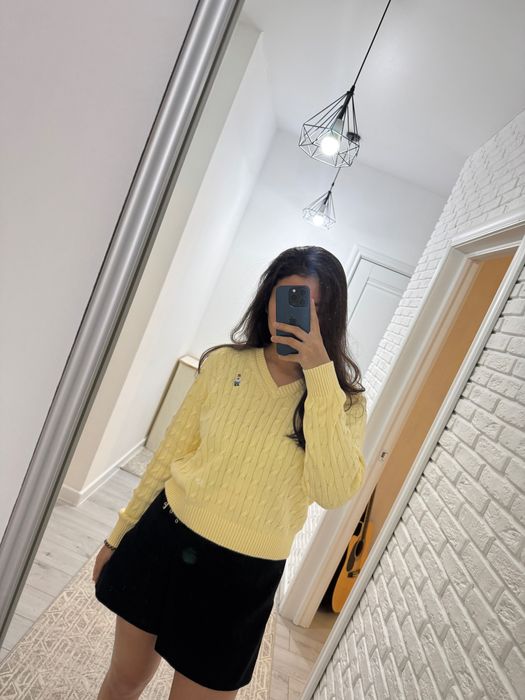 Желтый свитер WHO.A.U.