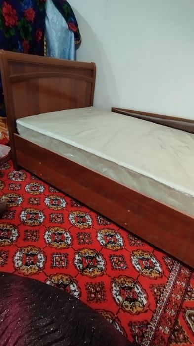 Продается кровать