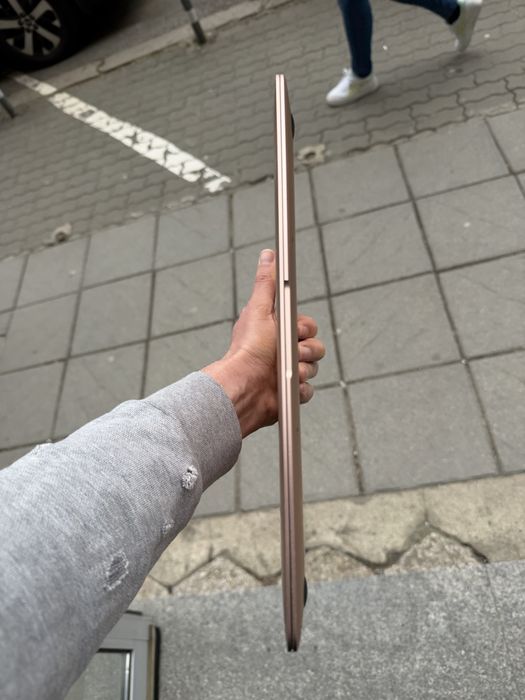 MacBook Air A1932 8/128