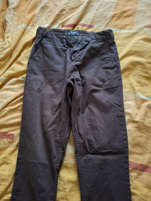 Продам женские джинсы