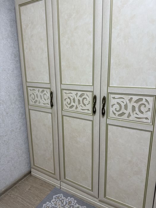 Продам шкаф в спальню