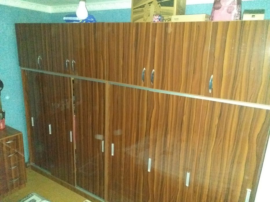 Mebell sotiladi (spalnaya garnetur)