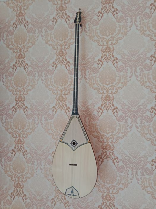 Домбыра тапсырыспен