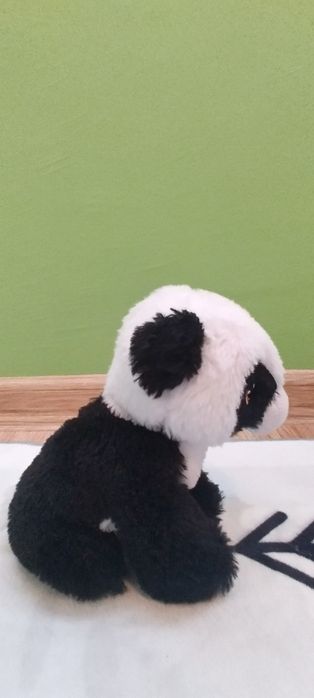 Нова плюшена панда