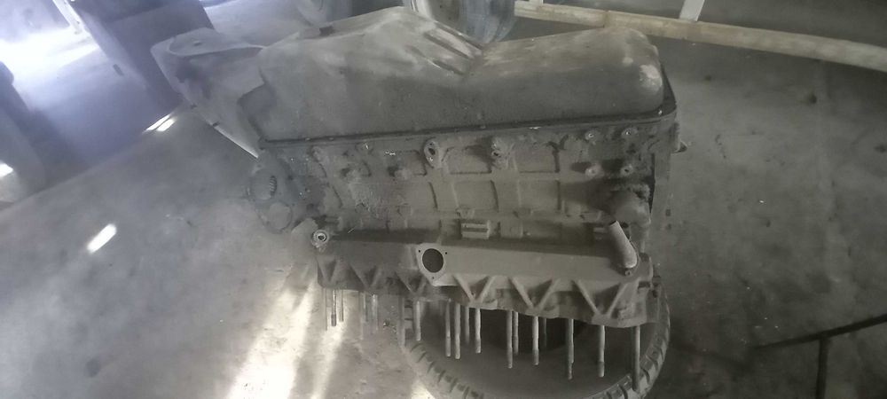 блок цилиндров К 700