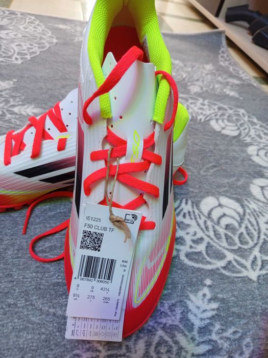 Продават се Обувки Adidas