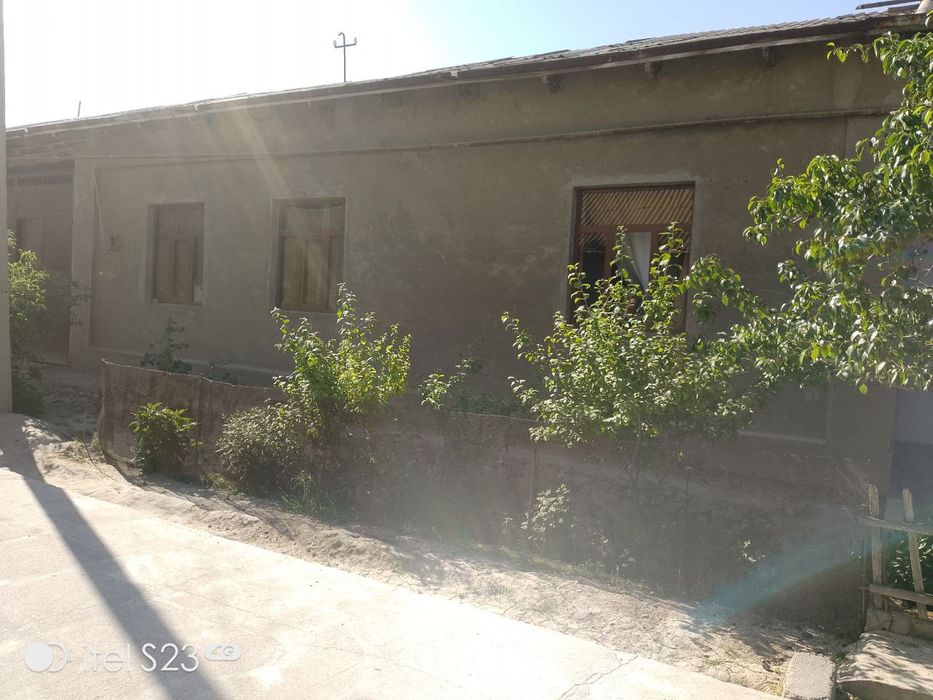 Uy sotiladi  6 sutix