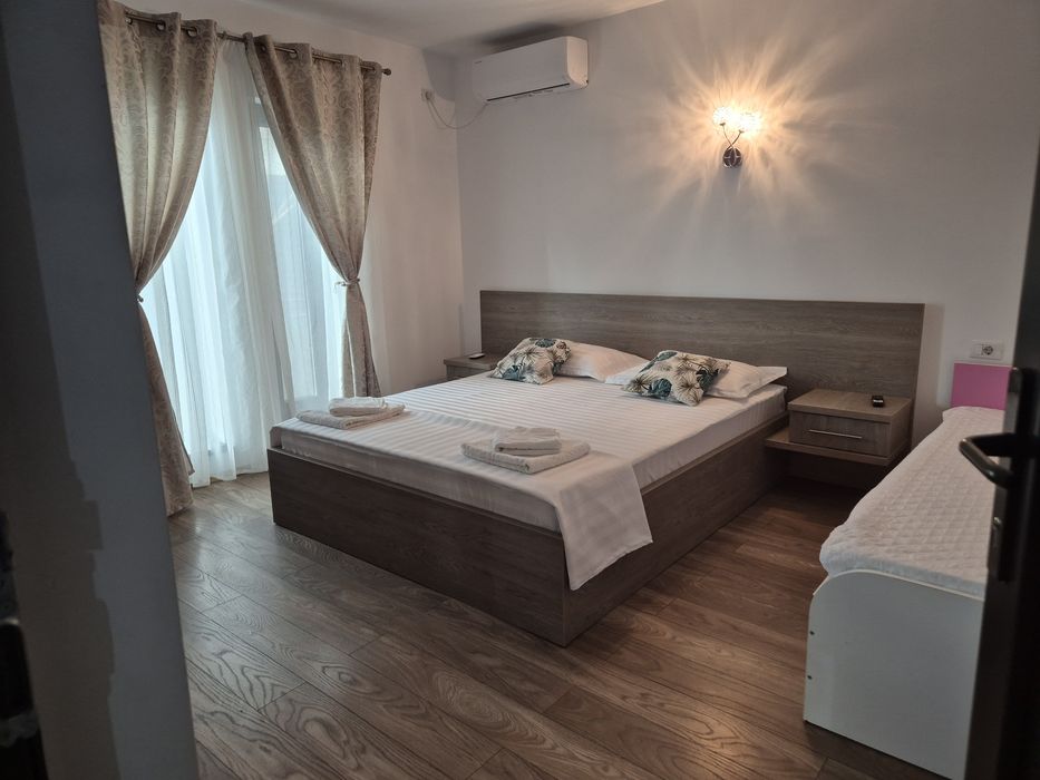 Cazare Tuzla "CASA CU BARCĂ"