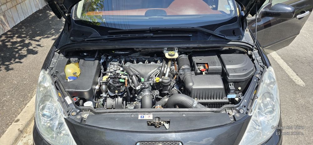 Продават се на части Пежо 407 и 307