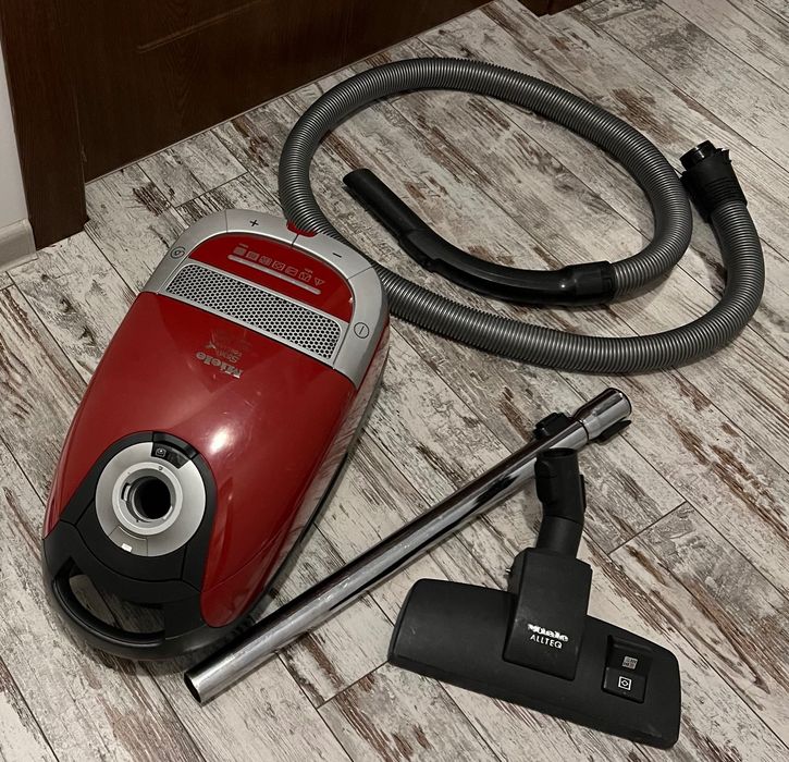 Aspirator Miele S5381