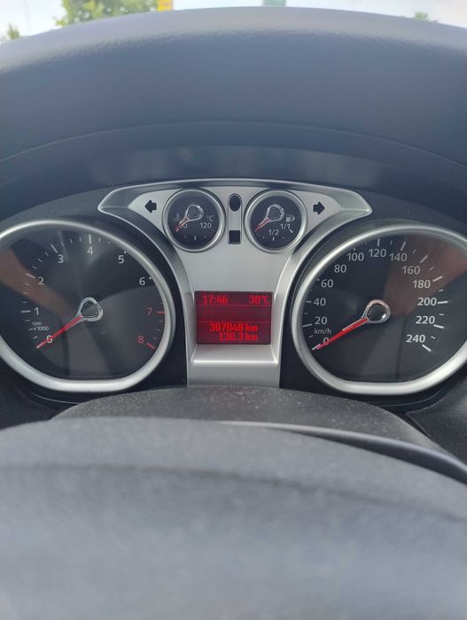 FORD Focus 2009 — imagine 5