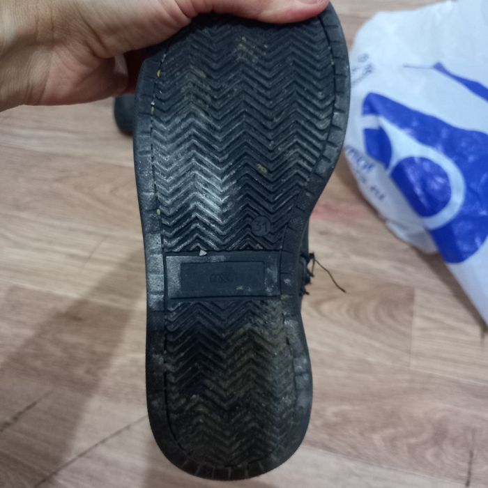 Продаю детские сапожки