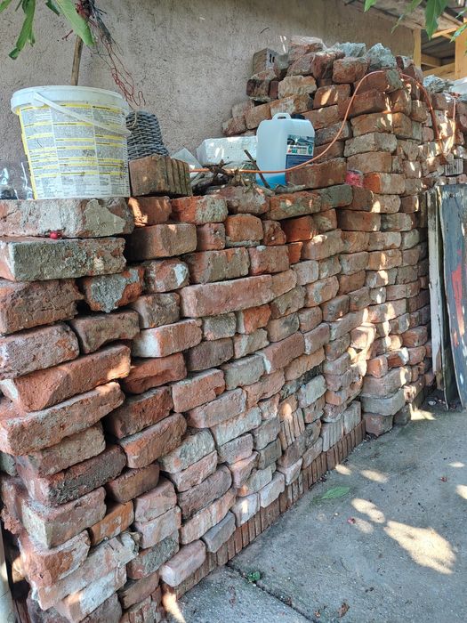 Vând cărămidă din demolare la preț modic