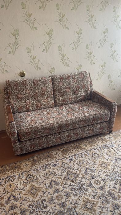Продам диван б/у