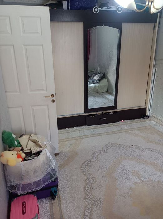 Oq tepada 1 xonali kvartira sotiladi