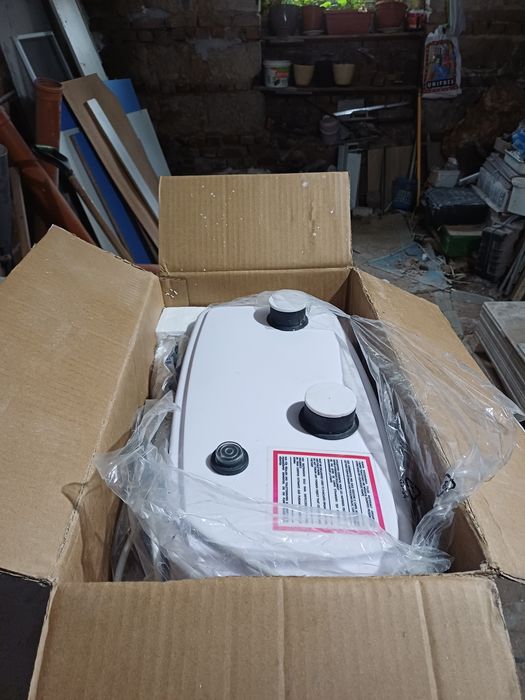 Санитарна помпа Geko 600w/ 270л. В минута/ височина на заустване 8 м. .