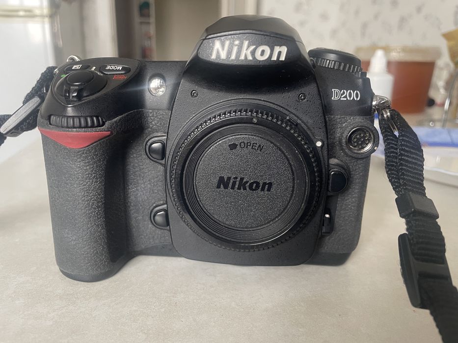 Фотоаппарат Nikon d200
