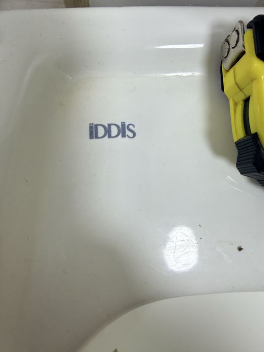 Раковина IDdis_\_\_\_\\|
