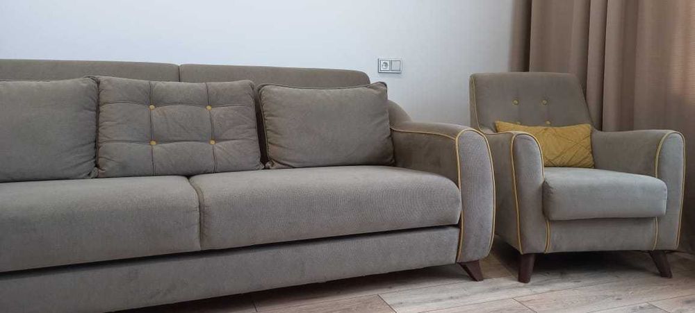 Диван и два кресла