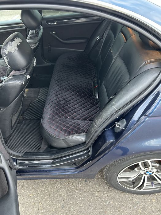 Продам BMW E46  2000 год