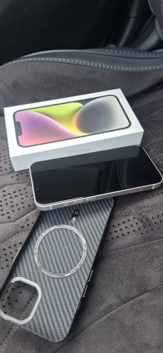 Телефон Айфон 14