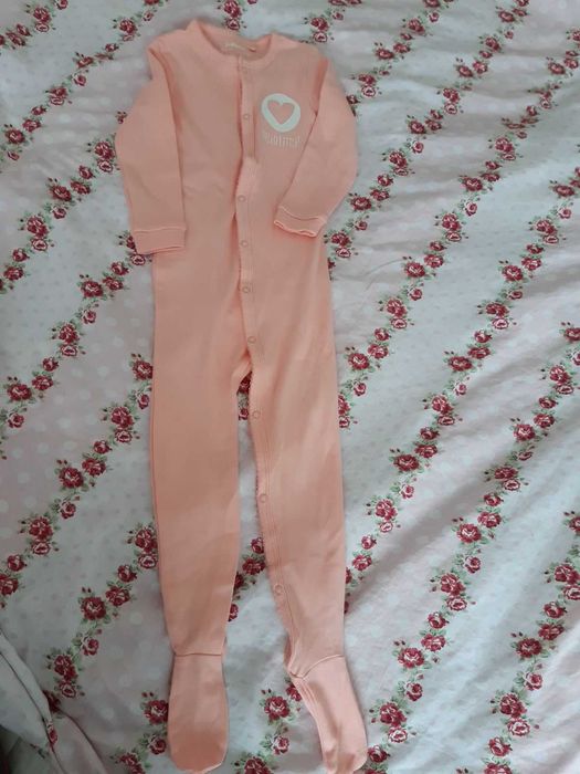 Коледни дрешки Gap; бодита; шапкa; дълга пижамка 100% памук