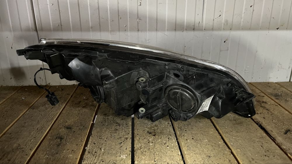 Фар Opel Astra J ляв
