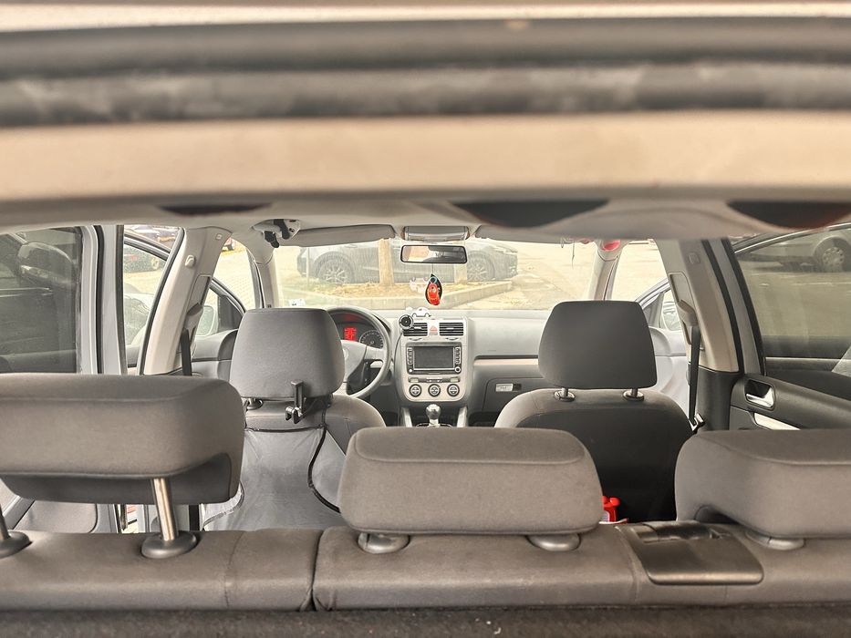 Volkswagen Golf 5 1.6