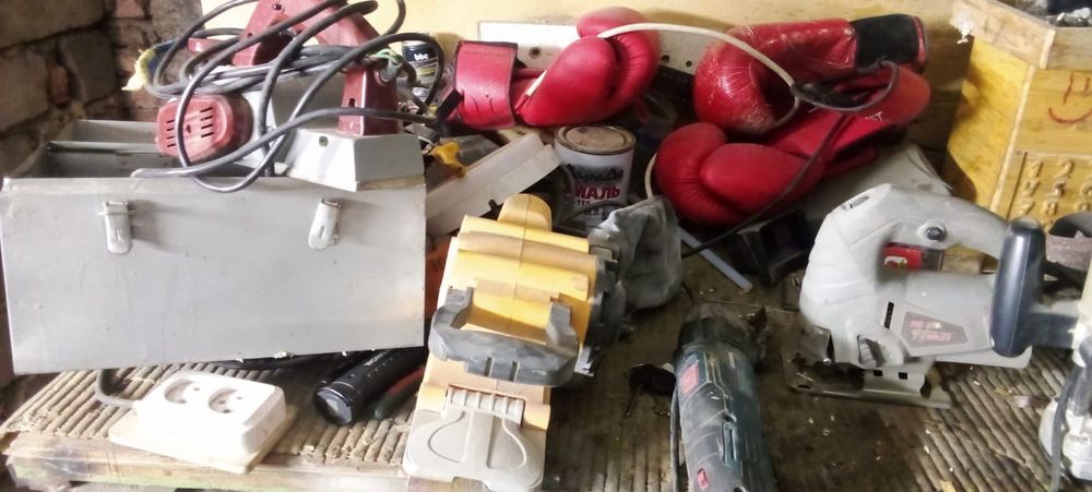 Электроинструмент