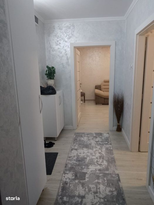 De Vanzare Apartament cu 2 camere zona Buzaului( B-uri)