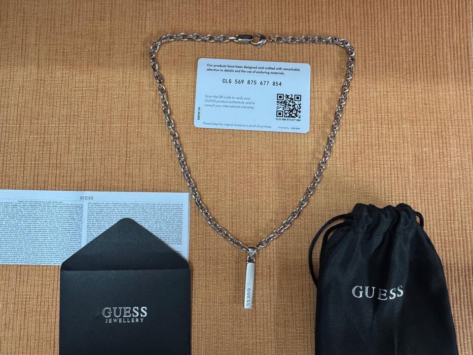 Lant cu pandantiv inox Guess