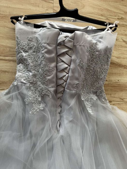 Нежна бална рокля-светлосиньо/сиво