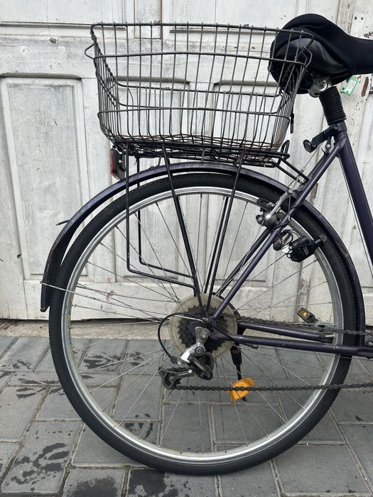 Vand doua biciclete  trekking/oraș