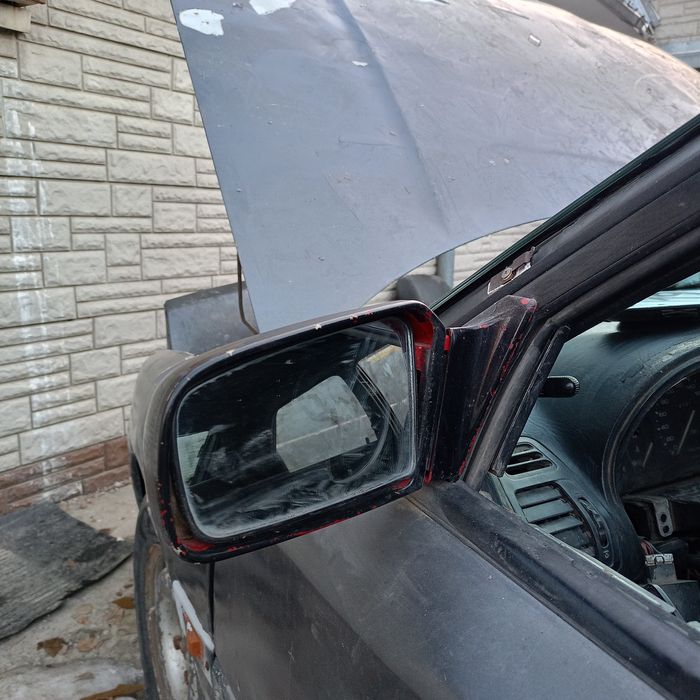 Мазда 323 слепушка на разбор