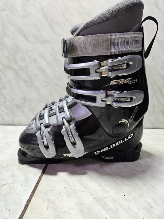 Clapari ski schi Dalbello  mondo  24  corespunde mărimii 37