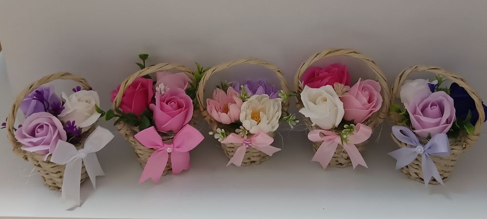 Букети със сапунени цветя