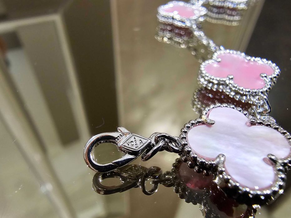 Van Cleef & Arpels VCA Silver Pink Opal 5 Motif Alhambra Дамска Гривна